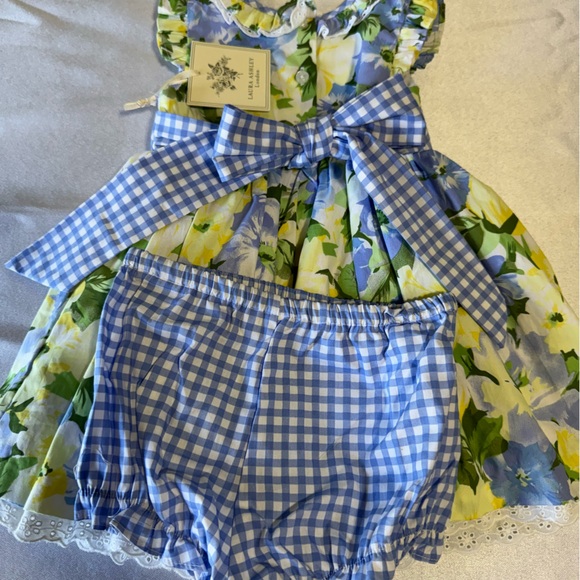 Laura Ashley baby dress w/bloomers, size 12 m, NWT, floral and gingham design - Picture 4 of 7